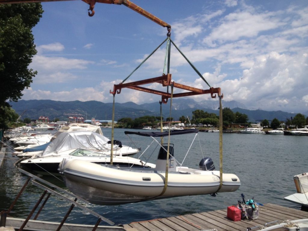  Noleggio Gommoni
